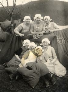 19 002